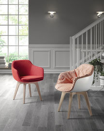 Dostosowane luksusowe drewniane krzesła restauracyjne w wielu kolorach z oparciem i podłokietnikiem